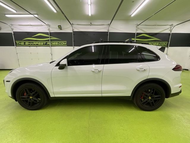 2016 Porsche Cayenne Turbo