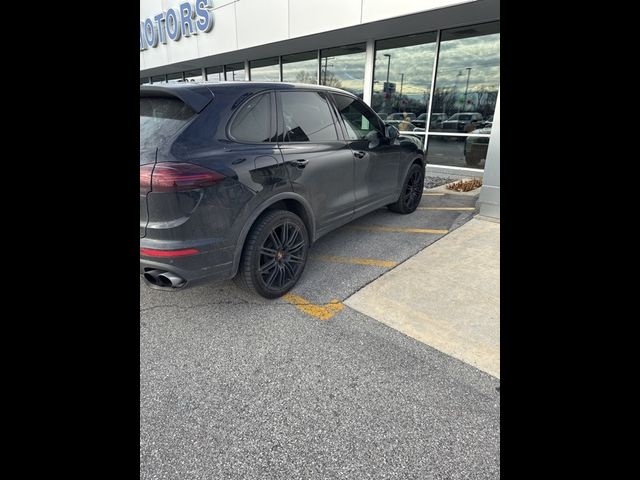 2016 Porsche Cayenne Turbo