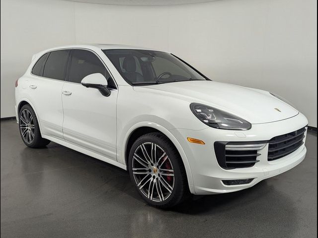 2016 Porsche Cayenne Turbo