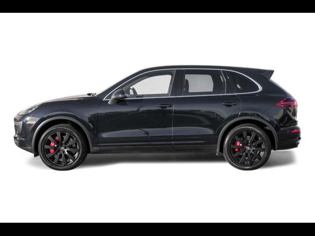 2016 Porsche Cayenne Turbo