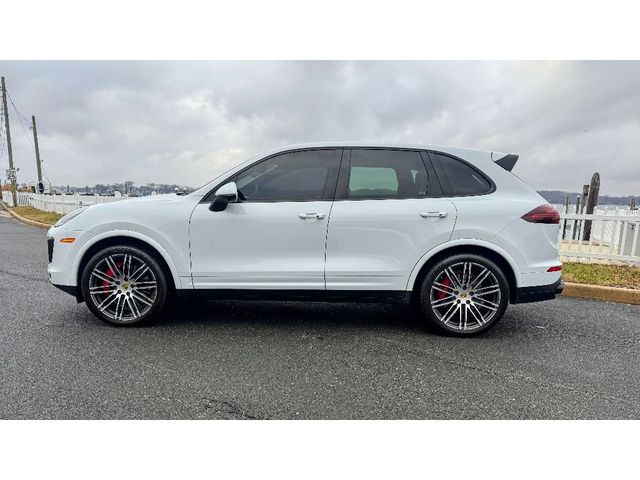 2016 Porsche Cayenne Turbo