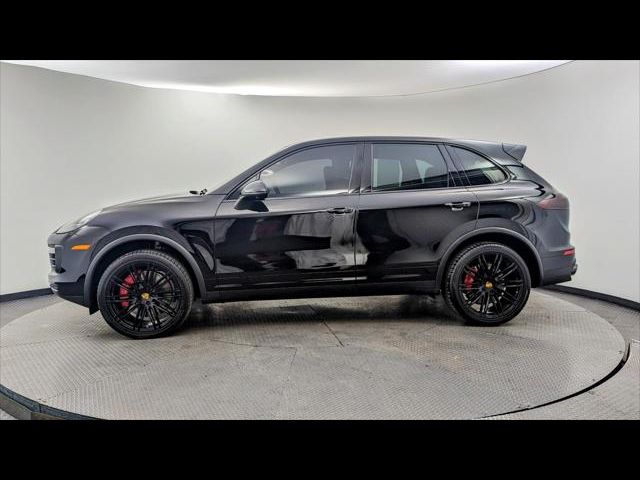 2016 Porsche Cayenne Turbo