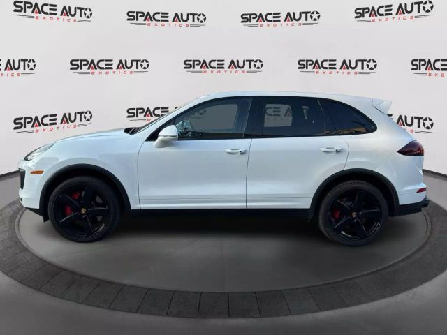 2016 Porsche Cayenne Turbo