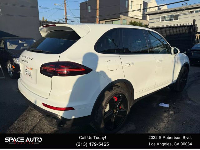 2016 Porsche Cayenne Turbo S