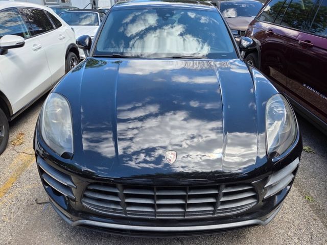 2016 Porsche Macan Turbo