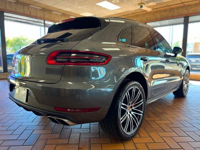 2016 Porsche Macan Turbo