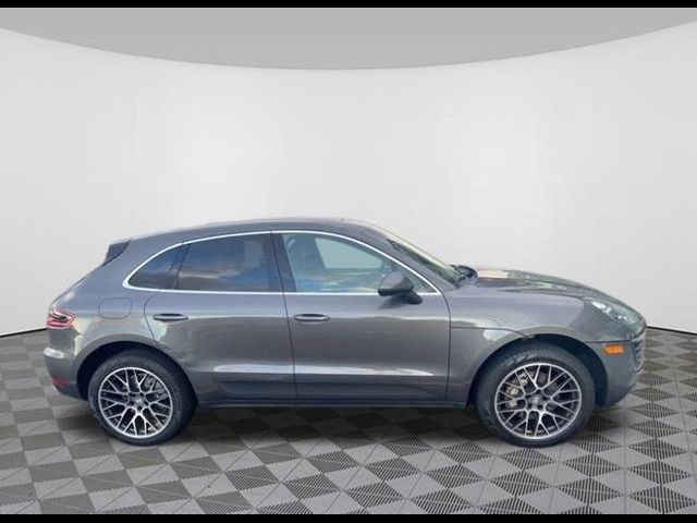 2016 Porsche Macan S