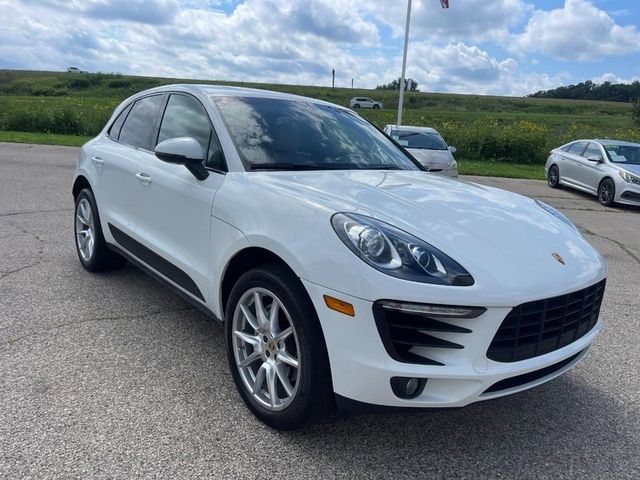 2016 Porsche Macan S