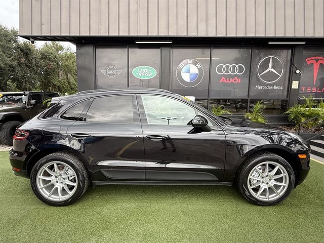 2016 Porsche Macan S