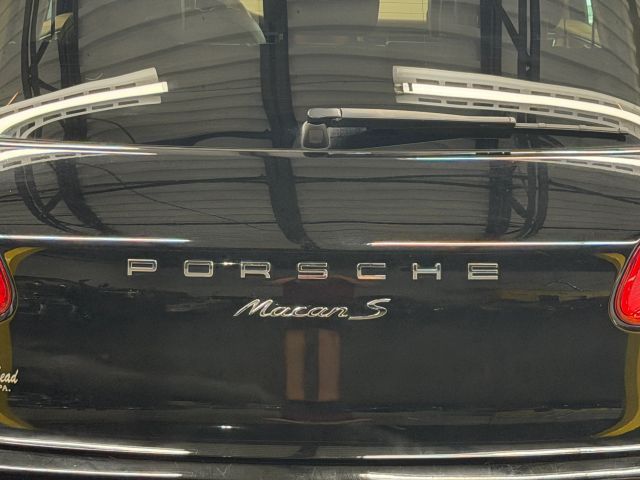 2016 Porsche Macan S