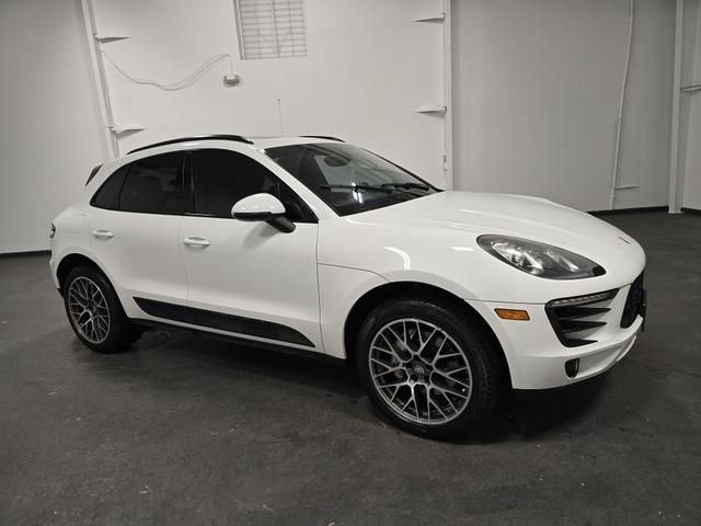 2016 Porsche Macan S