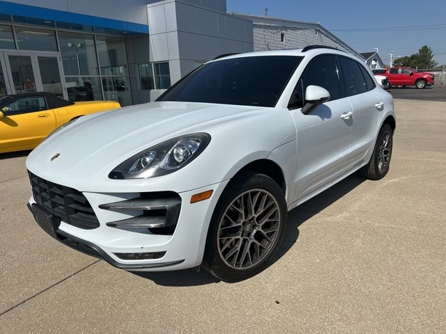 2016 Porsche Macan Turbo