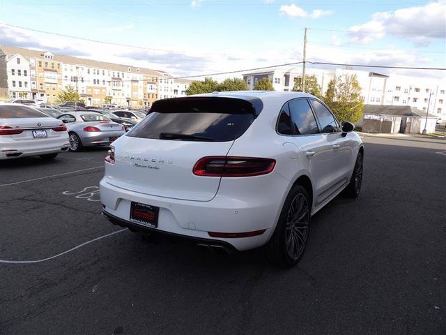 2016 Porsche Macan Turbo