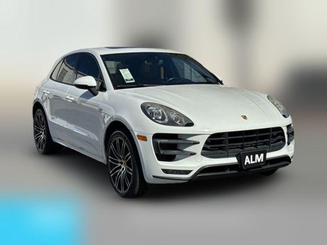 2016 Porsche Macan Turbo