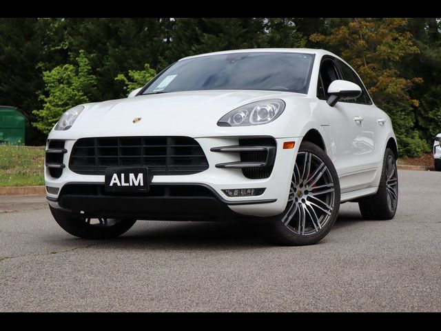 2016 Porsche Macan Turbo