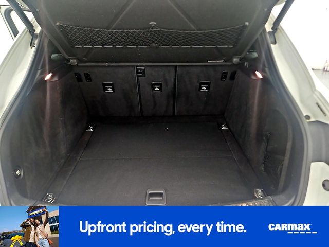 2016 Porsche Macan Turbo