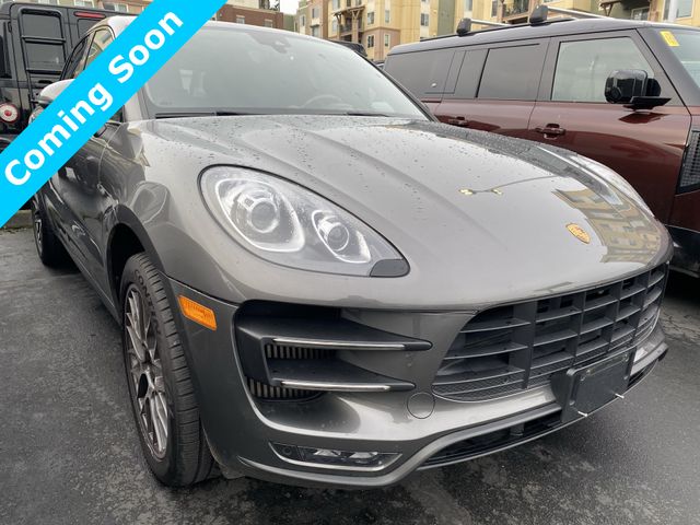 2016 Porsche Macan Turbo