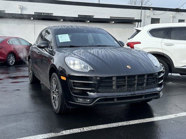 2016 Porsche Macan Turbo