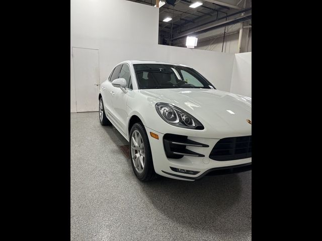 2016 Porsche Macan Turbo