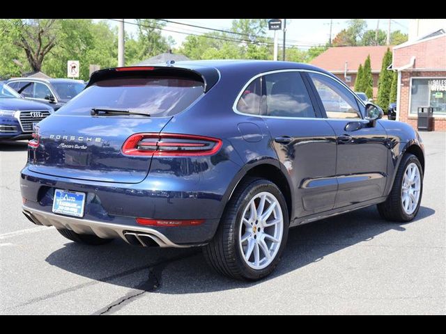 2016 Porsche Macan Turbo