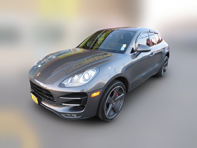 2016 Porsche Macan Turbo