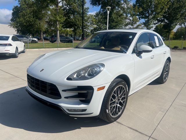 2016 Porsche Macan Turbo