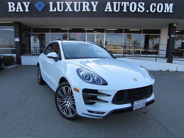 2016 Porsche Macan Turbo