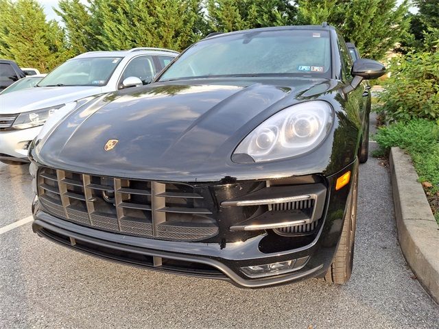 2016 Porsche Macan Turbo