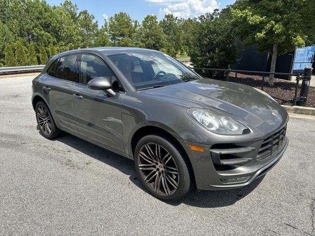 2016 Porsche Macan Turbo