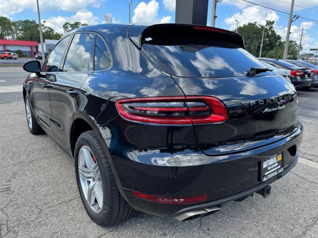 2016 Porsche Macan Turbo