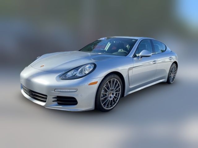 2016 Porsche Panamera Base