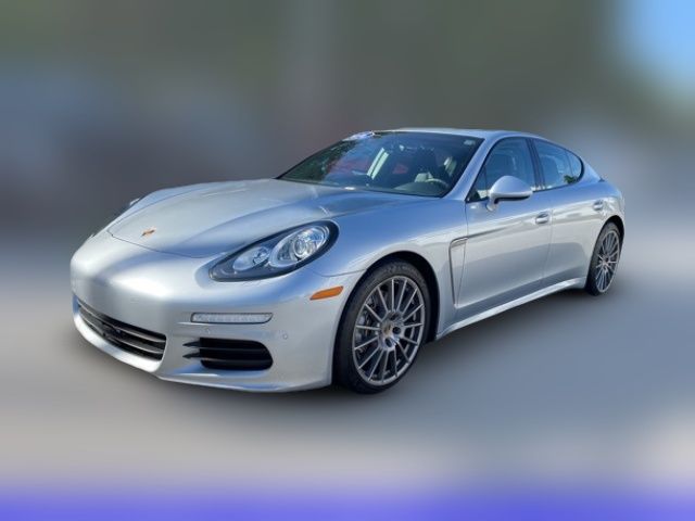 2016 Porsche Panamera Base