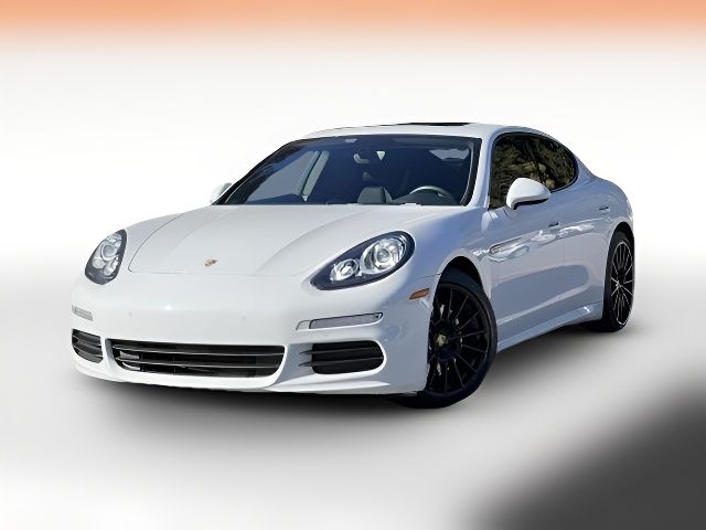 2016 Porsche Panamera Base