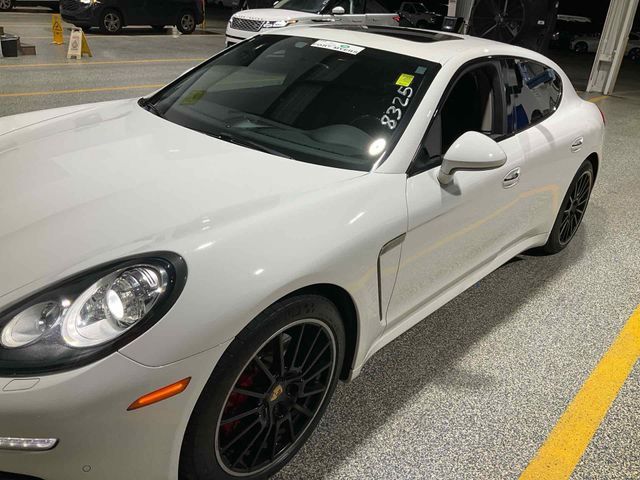 2016 Porsche Panamera Base