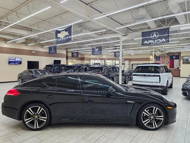2016 Porsche Panamera 4 Edition