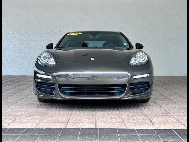 2016 Porsche Panamera Edition