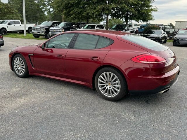 2016 Porsche Panamera 4