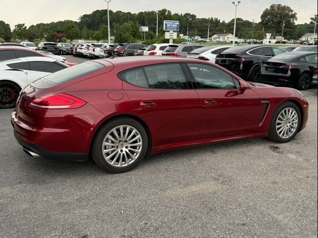 2016 Porsche Panamera 4