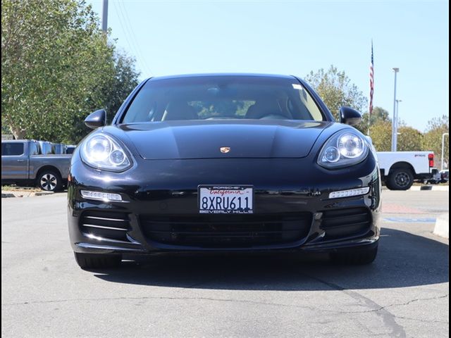 2016 Porsche Panamera 4