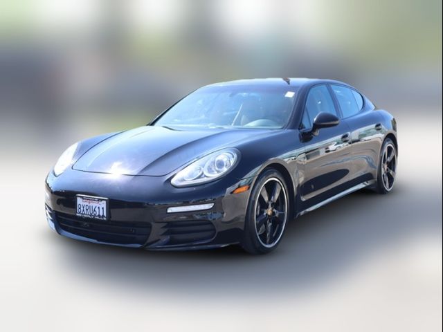 2016 Porsche Panamera 4