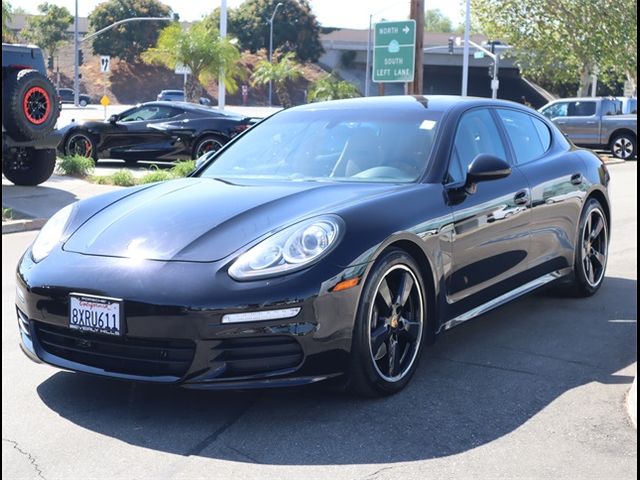 2016 Porsche Panamera 4