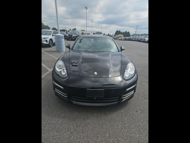 2016 Porsche Panamera 4