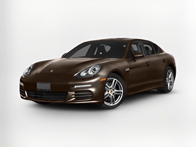 2016 Porsche Panamera 4