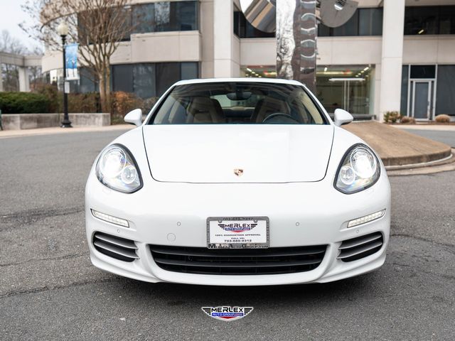 2016 Porsche Panamera 4
