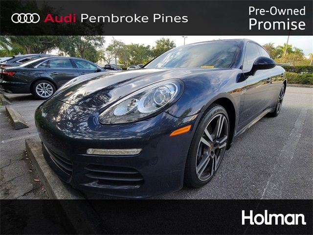 2016 Porsche Panamera 4