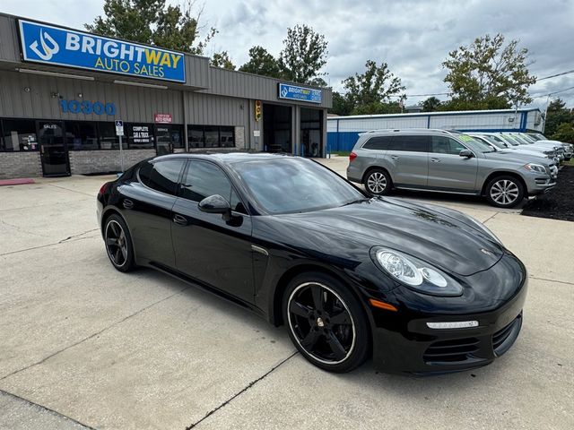 2016 Porsche Panamera 4