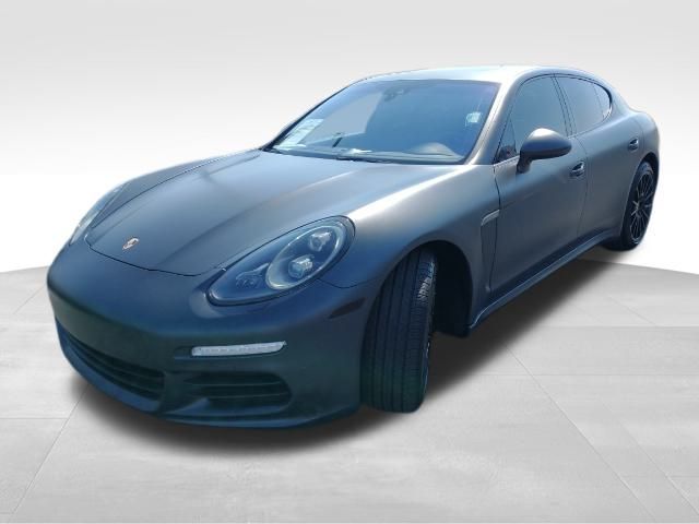 2016 Porsche Panamera 4