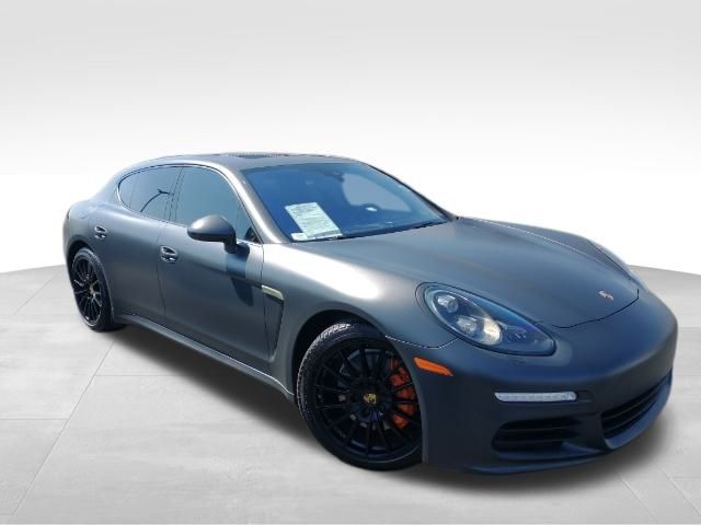 2016 Porsche Panamera 4