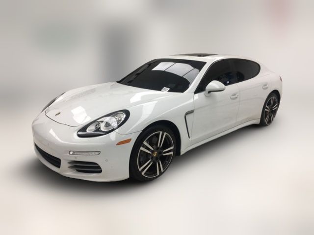 2016 Porsche Panamera 4