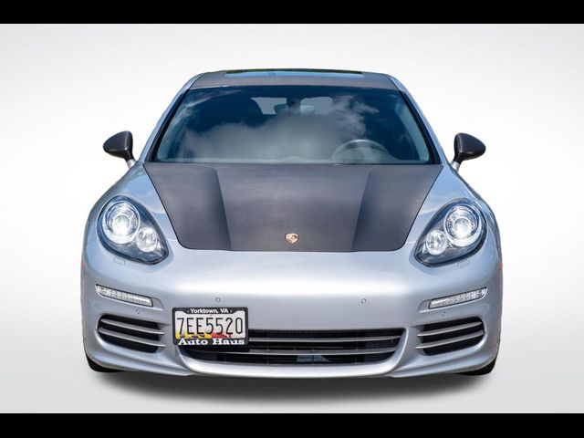 2016 Porsche Panamera 4